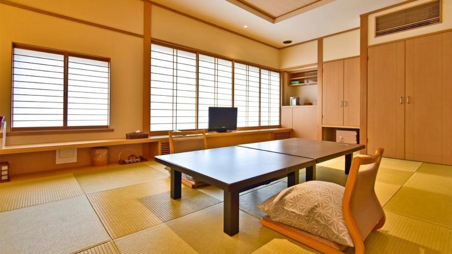 Atami Juraku Hotel Екстер'єр фото